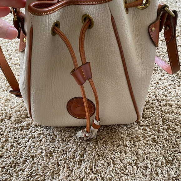 Dooney and bourke crossbody bag - Picture 8 of 10
